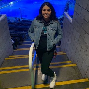 Meet your Posher, Angelmarie